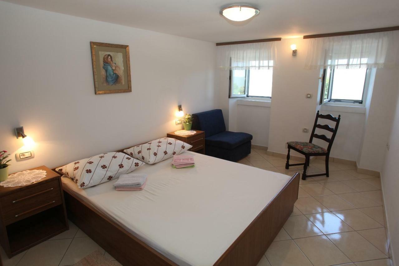 Accommodation Lily Vrana  Room photo